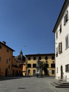 The Hub piazza