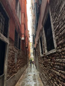Narrow alleyways