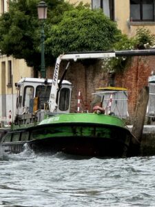 IMG_0846 Large Trash boat!